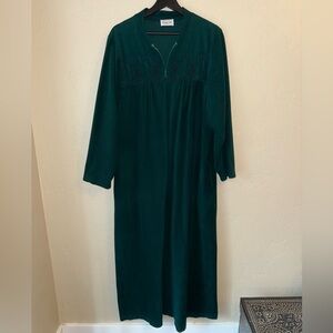 Vanity Fair Vintage Green Long Sleeve Dressing Gown House Robe